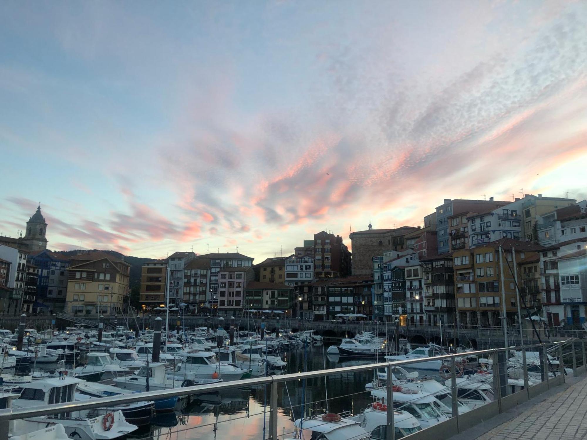 Kala Apartamentua Parking Gratuito Cercano Bermeo Eksteriør bilde